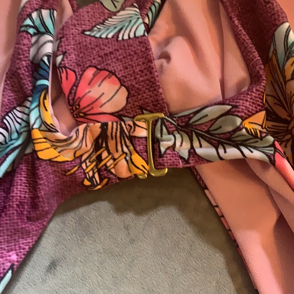 Victoria’s Secret One Piece Swimsuit - Picture 4 of 6